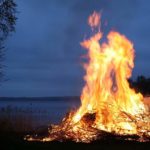 Faire du feu dans son jardin : que dit la loi ?
