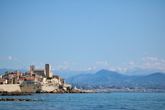 Pourquoi investir dans l’immobilier sur Antibes ?